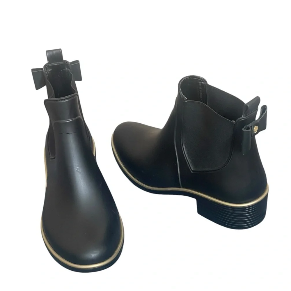 Kate Spade New York Solatice Rain‎ Boots Black Pull On Chelsea Style Size 6 NEW